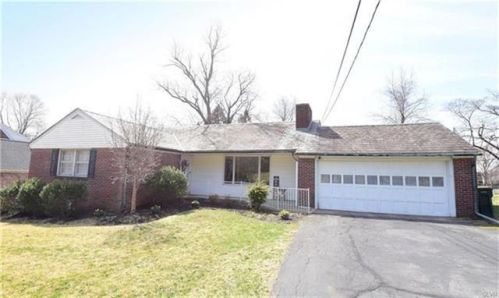 2910 Green Pond Rd, Easton, PA 18045-2505