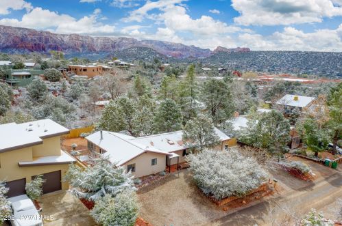 120 Grasshopper Ln, Sedona AZ  86336-3360 exterior