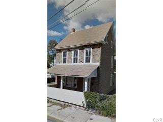 324 Washington St, Slatington PA  18080-1925 exterior