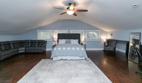 208 Depue St, Belvidere NJ  07823-1415 exterior
