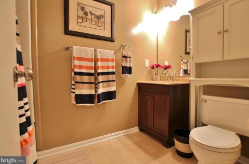 7616 Whitly Way, Lorton VA  22079-1745 exterior