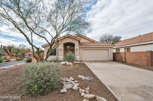 7834 Starbright Ct, Tucson, AZ 85750-7046
