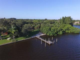 713 32nd Street Ct, Bradenton, FL 34208-7819