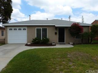 6007 Candlewood St, Lakewood, CA 90713-2004