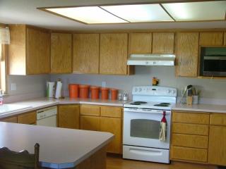 9565 Banks Rd, Payette, ID 83661-5206
