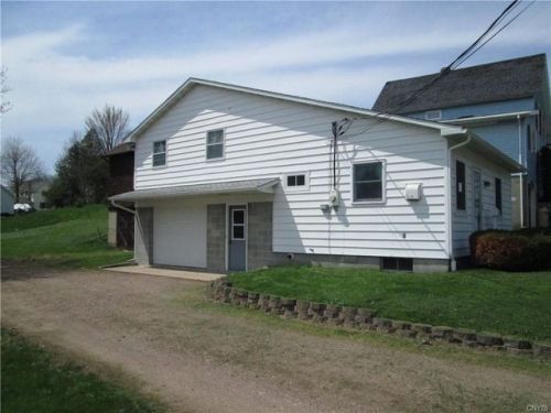 640 Merrick St, Murray Isle, NY 13624-1310