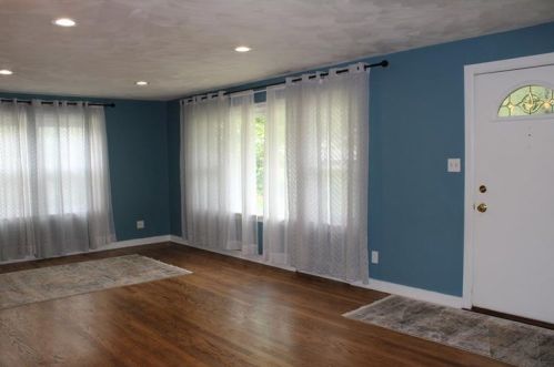 25 Crystal Dr, Oakmont, PA 15139-1001