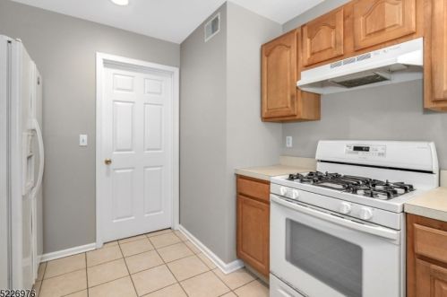 105 Boulder Ridge Dr, Dover NJ  07869-1644 exterior