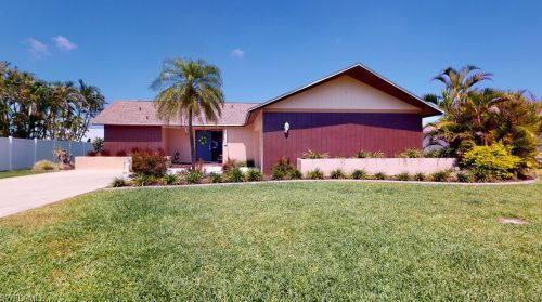 1217 37th St, Cape Coral, FL 33914-1500