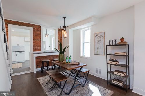 24 New St, Lancaster PA  17602-2047 exterior