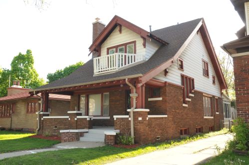 1825 Layton Blvd, Milwaukee, WI 53215-2217