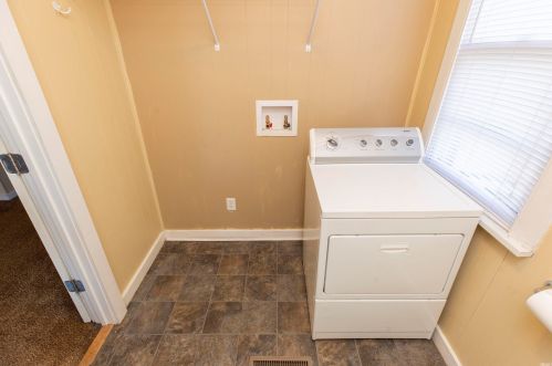 523 Berlin Ave, Mishawaka IN  46544-1503 exterior