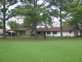 124 Goodknight Ranch Rd, Trinidad, TX 75163-4008