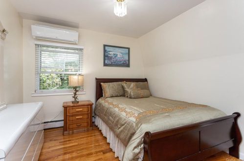 42 Lincoln Pl, White Plains NY  10603-2152 exterior