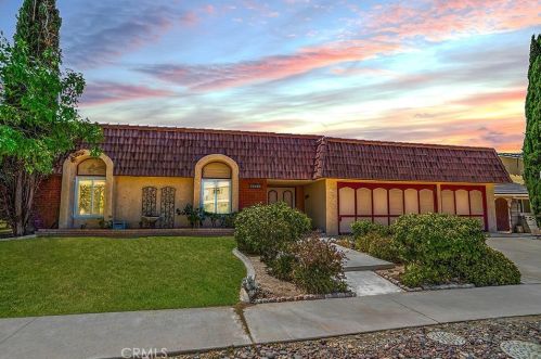 42939 Staffordshire Dr, Lancaster, CA 93534-6262