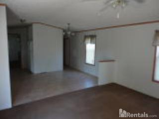 3909 Cedar Knoll Cir, Waterloo IA  50701-9472 exterior