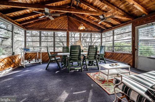 1975 Muhlenberg Dr, Lansdale, PA 19446-5524