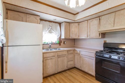 223 Riverview Ave, Ridley Park PA  19078-1628 exterior