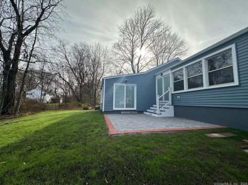 83 Becker Ave, Kensington CT  06037-1329 exterior