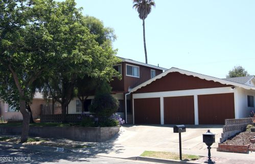 340 Wilshire Ln, Santa Maria CA  93455-2056 exterior