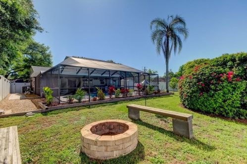 17606 Whistling Ln, Lutz FL  33549-5603 exterior