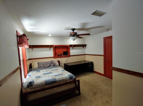 12035 Scott Dr, Dade City FL 33525-5644 exterior