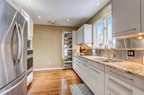 1818 Lawn Ave, Madison WI  53711-2035 exterior