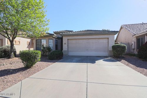 10761 Roanoke Ave, Avondale, AZ 85392-5820