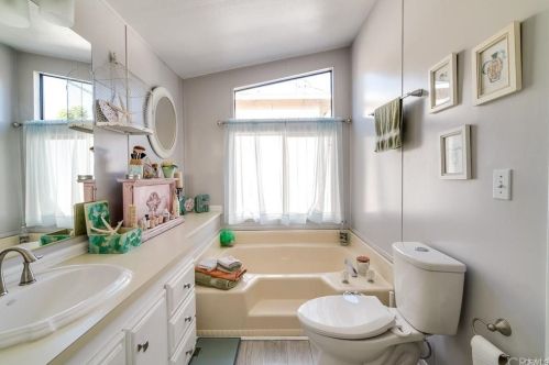 20935 Mariposa Rd, Lake Elsinore CA  92530-0522 exterior