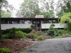 37 Silver Birch Rd, Newton, MA 02468-2331