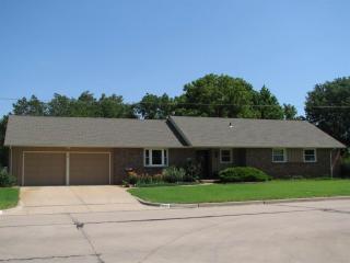 3020 16th St, Wichita, KS 67203-1741