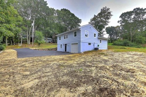 22 Leffert Rd, Bridgeport CT  06611-4950 exterior