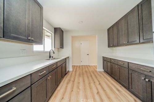 594 Sequoia St, San Bernardino CA  92407-3155 exterior