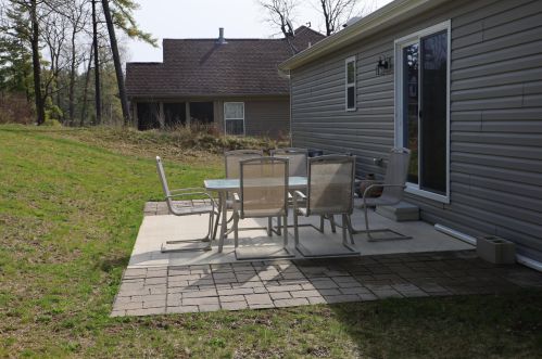 1413 Pinewood Ct, Bellefontaine OH  43311-8905 exterior