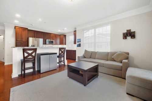 3218 Bennington Dr, Fishkill, NY 12524-4958