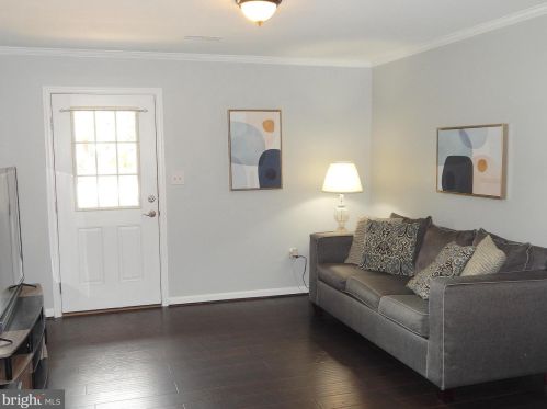 10505 Meadowview Dr, Fredericksburg VA  22408-2662 exterior