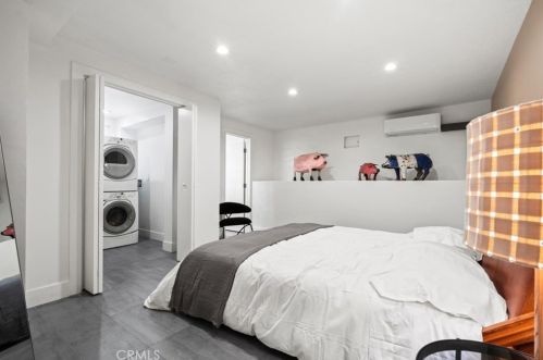 4207 Miramonte Pl, Riverside CA  92501-3054 exterior