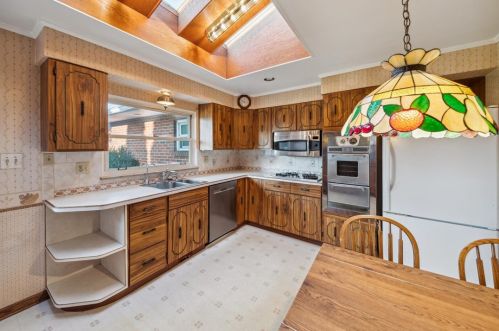 1245 Lenape Ave, Ford City PA  16226-1408 exterior