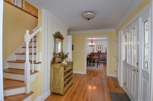 8 Trails End Ln, Ridgefield, CT 06877-3030