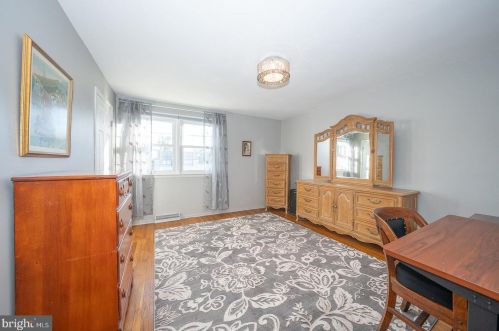 296 Waverly Rd, Southampton PA  18966-3353 exterior