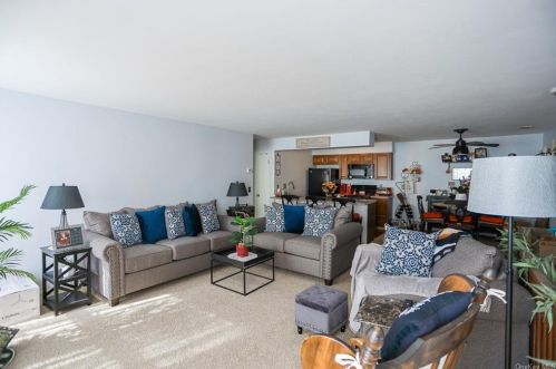56 Homestead Village Dr, Warwick NY  10990-4213 exterior