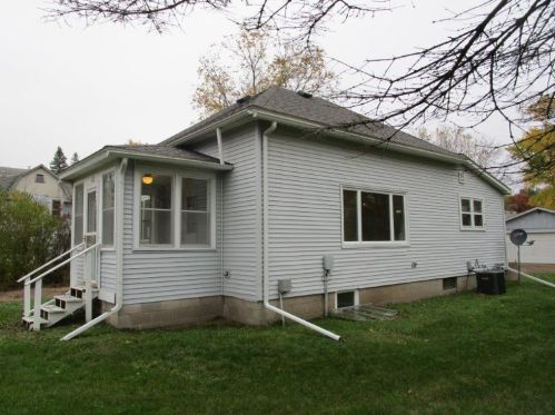 303 10th St, Cameron WI  54822-4420 exterior