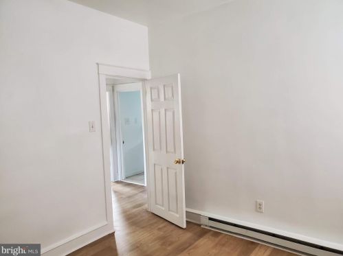 29 Bishop Holw Rd, Newtown Square PA  19073-3211 exterior