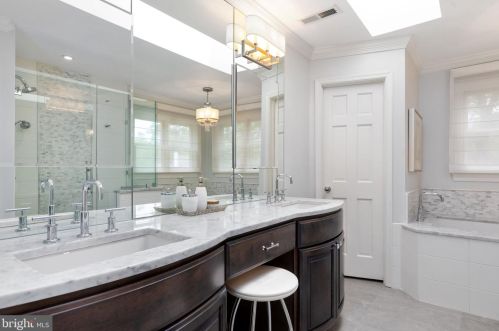 11406 Wild Bramble Way, Herndon VA  20194-1001 exterior