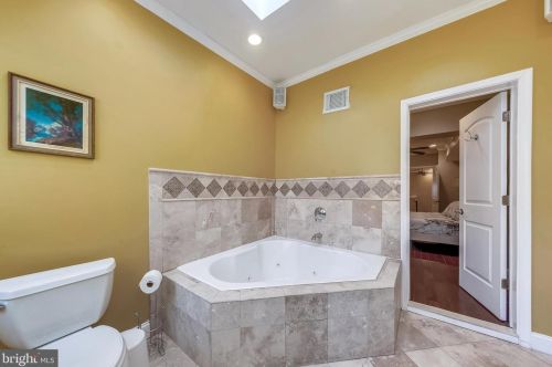 1826 18th St, Washington DC 20009-1707 exterior