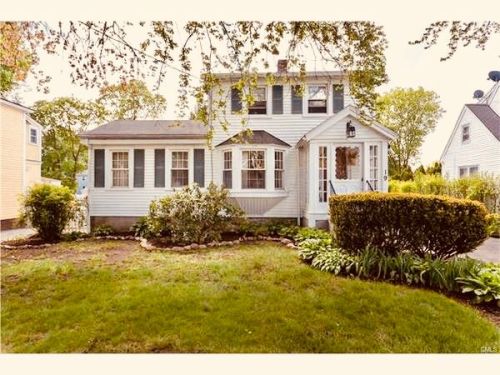 19 Bouton St, Stamford, CT 06907-1609
