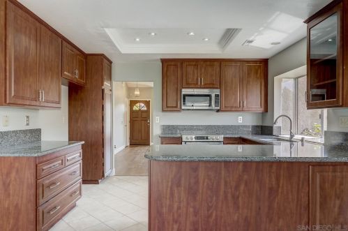 8546 Boothbay Pl, San Diego CA  92129-3725 exterior