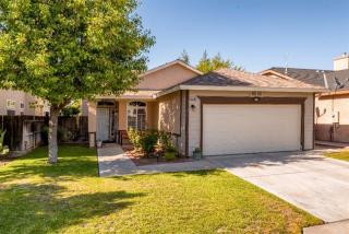 5604 Holland Ave, Fresno, CA 93722-3757