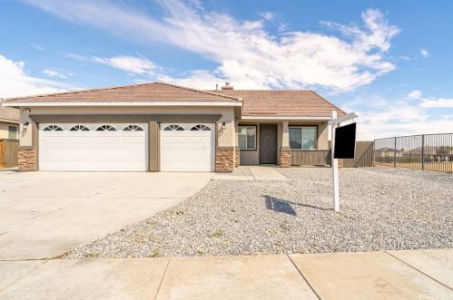 11672 Fern Pine St, Victorville, CA 92392-0437