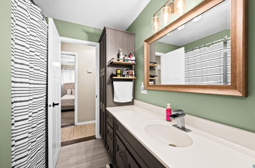 4230 Dodge St, Duluth MN  55804-1448 exterior